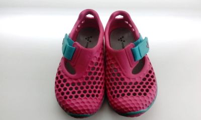 Лот: 10054757. Фото: 1. Сандали для девочки фирмы Vivobarefoot... Сандалии