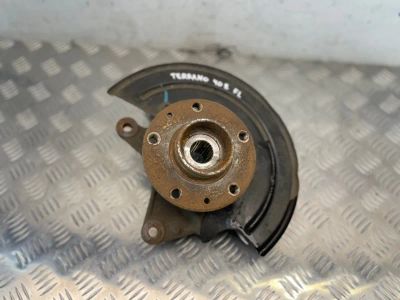 Лот: 22460410. Фото: 1. поворотный кулак Nissan Terrano... Двигатель и элементы двигателя