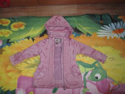 Лот: 4459251. Фото: 1. Ветровка для девочки рост 104... Верхняя одежда