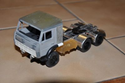 Лот: 6874117. Фото: 1. Тягач Камаз-54116, неготовый. Автомоделизм