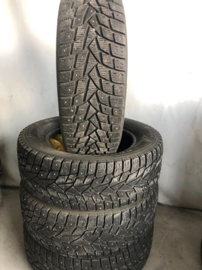 Лот: 13713365. Фото: 1. Dunlop Grandtrek Ice 02 Suv 265... Шины