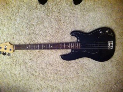 Лот: 5682220. Фото: 1. Fender American Standard Precision... Гитары