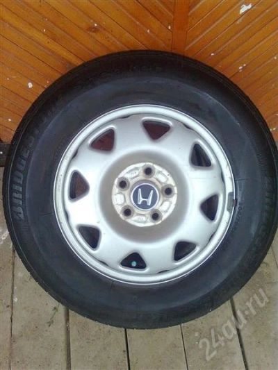 Лот: 616841. Фото: 1. 205/70/15 стояли на CRV. Шины на дисках