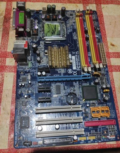 Лот: 16727242. Фото: 1. Материнская плата Gigabyte GA... Материнские платы