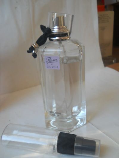 Лот: 2117041. Фото: 1. Flora by Gucci Generous Violet... Женская парфюмерия