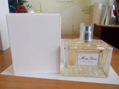 Лот: 10970683. Фото: 1. Miss Dior Eau de Parfum от Dior... Женская парфюмерия