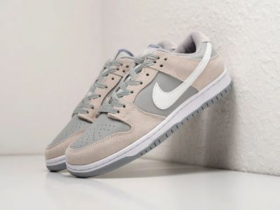 Лот: 24978347. Фото: 1. Кроссовки Nike SB Dunk Low. Кеды, кроссовки, слипоны