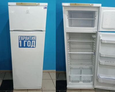 Лот: 21772337. Фото: 1. Холодильник Indesit st167.028... Холодильники, морозильные камеры