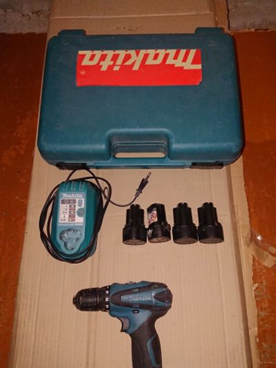 Лот: 18622865. Фото: 1. Шуруповёрт Makita DF330D. Электроинструмент