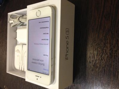 Лот: 5252176. Фото: 1. Смартфон Apple iPhone 5s 16Gb... Смартфоны