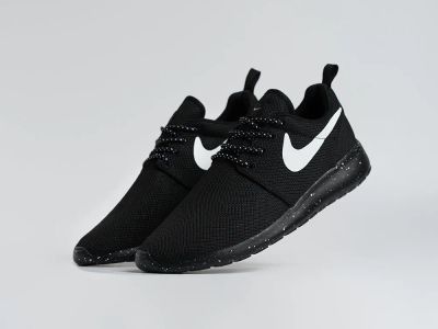 Лот: 6944592. Фото: 1. Кроссовки Nike Roshe Run. Кеды, кроссовки, слипоны