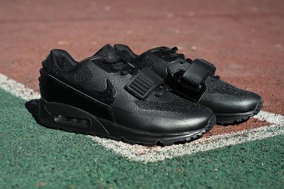 Лот: 7937221. Фото: 1. Кроссовки Nike Air 90 Yeezy 2. Кеды, кроссовки, слипоны