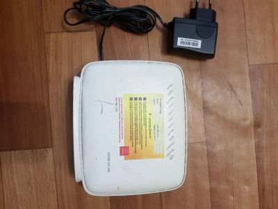 Лот: 16800937. Фото: 1. Маршрутизатор (роутер) ZTE ZXHN... Маршрутизаторы (роутеры)
