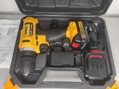 Лот: 18084472. Фото: 1. Шуруповерт DeWalt 14v. Электроинструмент
