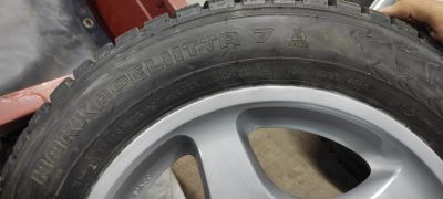 Лот: 18126001. Фото: 1. Hakkapeliita 7 почти новая 185... Шины на дисках