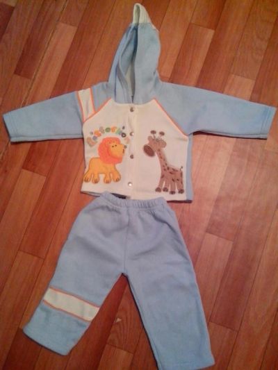 Лот: 3678351. Фото: 1. Турецкий костюмчик на годик. Свитера, худи, толстовки