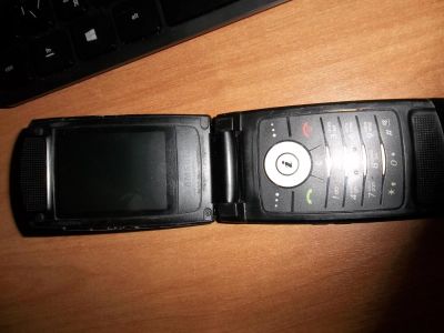 Лот: 4325941. Фото: 1. Samsung d830. Кнопочные мобильные телефоны
