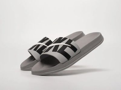 Лот: 22691255. Фото: 1. Сланцы Nike. Шлепанцы, сланцы