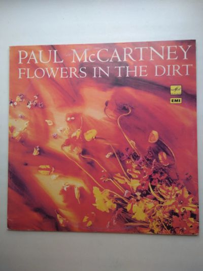 Лот: 25520343. Фото: 1. Винил Paul McCartney Flowers In... Аудиозаписи