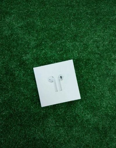 Лот: 12637824. Фото: 1. Беспроводные наушники Apple AirPods... Красноярск