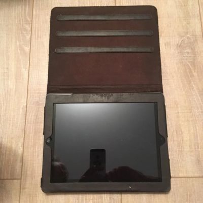 Лот: 7993529. Фото: 1. iPad 2 Wi-Fi + Cellular. Планшеты