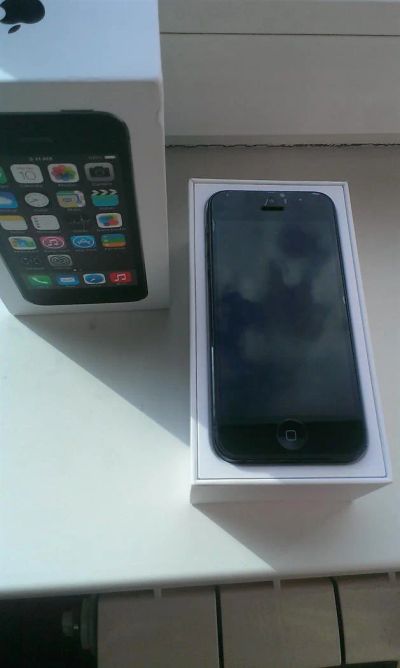 Лот: 3257567. Фото: 1. Iphone 5 с рубля. Смартфоны
