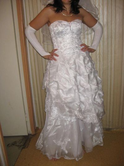 Лот: 6472324. Фото: 1. Свадебное платье, фата,перчатки... Свадебные платья