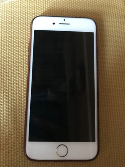 Лот: 11772037. Фото: 1. Iphone 6,16 gb, оригинал, в хорошем... Смартфоны