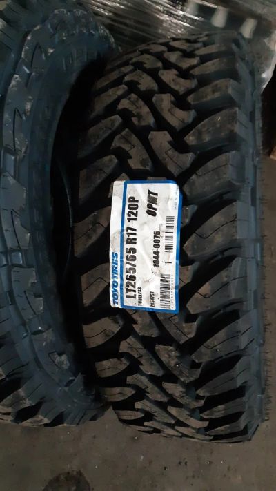 Лот: 15615053. Фото: 1. 265/65R17 120P Toyo Open Country... Шины