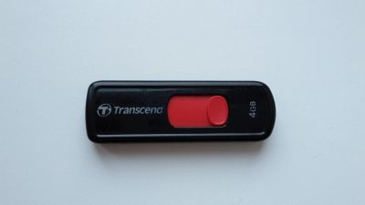 Лот: 6094693. Фото: 1. флешка 4GB. USB-флеш карты