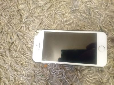 Лот: 10987775. Фото: 1. Iphone 5s, Iphone 5 s. Смартфоны