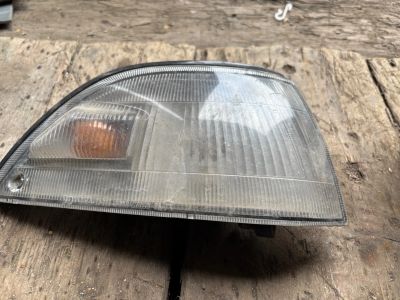 Лот: 25397216. Фото: 1. Габарит Toyota Corolla ae91. Оптика и освещение