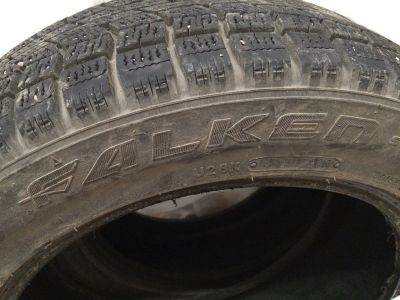 Лот: 4712433. Фото: 1. Японская зимняя резина Falken... Шины