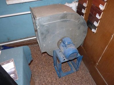 Лот: 14154559. Фото: 1. вытяжка улитка двигатель трехфазный. Промышленное