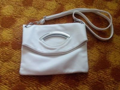 Лот: 4397178. Фото: 1. Клач белый. Сумки