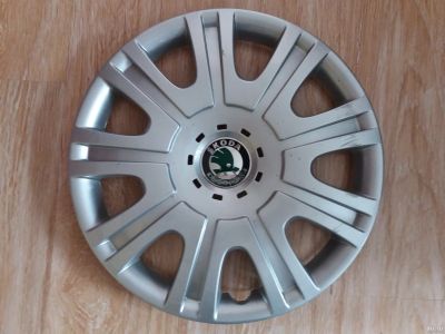 Лот: 13139031. Фото: 1. Колпак R15 оригинальный Skoda... Колпаки