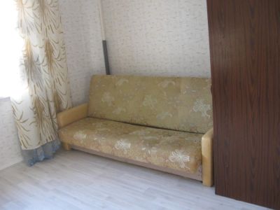 Лот: 4063292. Фото: 1. Cдам гостинку 19 кв. Джамбульская... Квартиры, студии