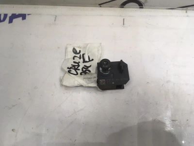Лот: 21710654. Фото: 1. датчик airbag Chevrolet Cruze... Электрооборудование