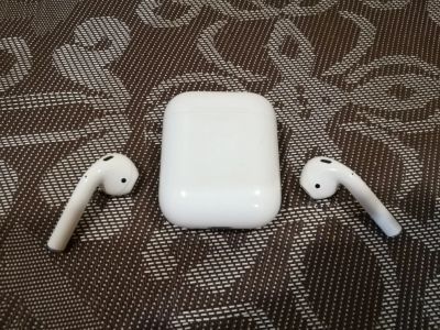 Лот: 16251014. Фото: 1. Оригинал Airpods 1. Красноярск