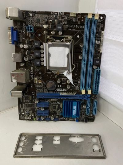 Лот: 15472442. Фото: 1. Материнская плата ASUS P8H61-M... Материнские платы