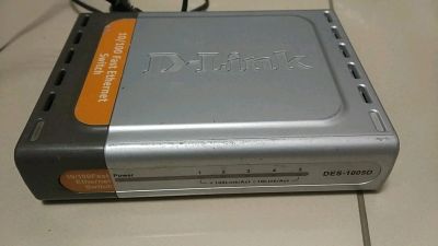 Лот: 14031115. Фото: 1. Коммутатор D-Link DES-1005D. Коммутаторы