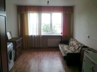 Лот: 5874914. Фото: 1. Сдам гостинку на Джамбульской. Квартиры, студии