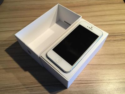 Лот: 6187023. Фото: 1. iPhone 5 64GB. Смартфоны