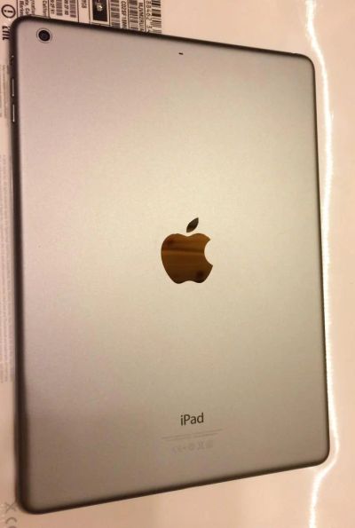 Лот: 8925691. Фото: 1. iPad Air Wi Fi 128 гб. Планшеты