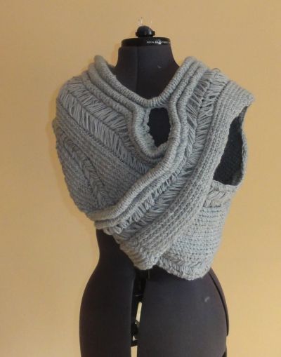 Лот: 15229220. Фото: 1. hunger games katniss cowl. Накидки, шали, палантины