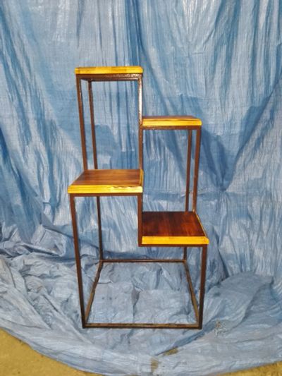 Лот: 19585662. Фото: 1. Подставка для цветов. Подставки и полки для цветов