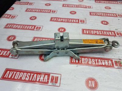 Лот: 20902355. Фото: 1. Домкрат 1050 кг Nissan (б/у). Двигатель и элементы двигателя