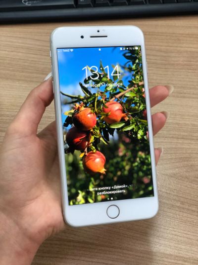 Лот: 14825151. Фото: 1. iPhone 8 Plus 256 гБ. Смартфоны