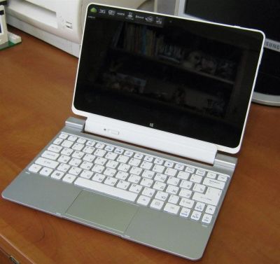Лот: 3719334. Фото: 1. Acer iconia tab w511 + dock wi-fi... Планшеты