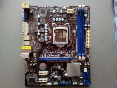 Лот: 15207513. Фото: 1. Материнская плата ASRock H61M-GS. Материнские платы